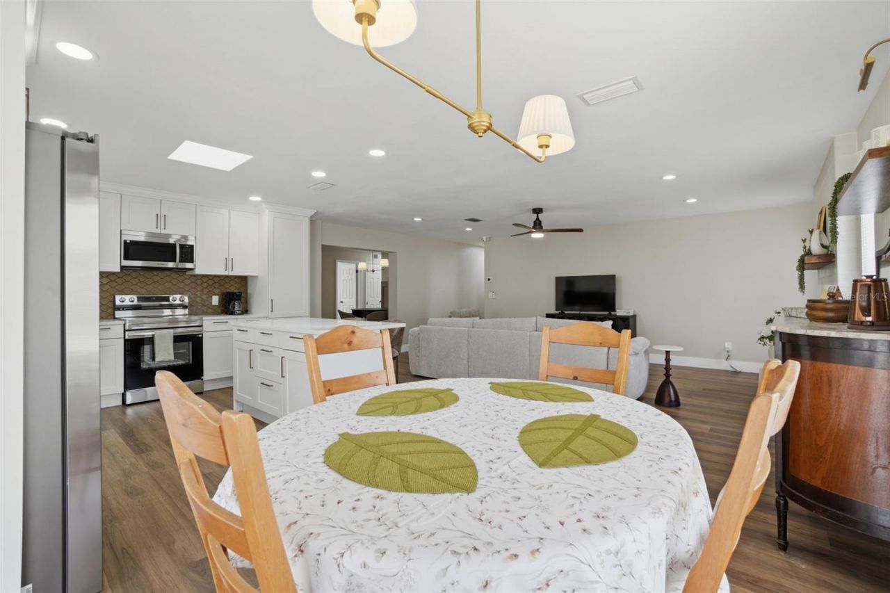 6145 Mary Lynn Court , Orlando, FL 32807 Photo