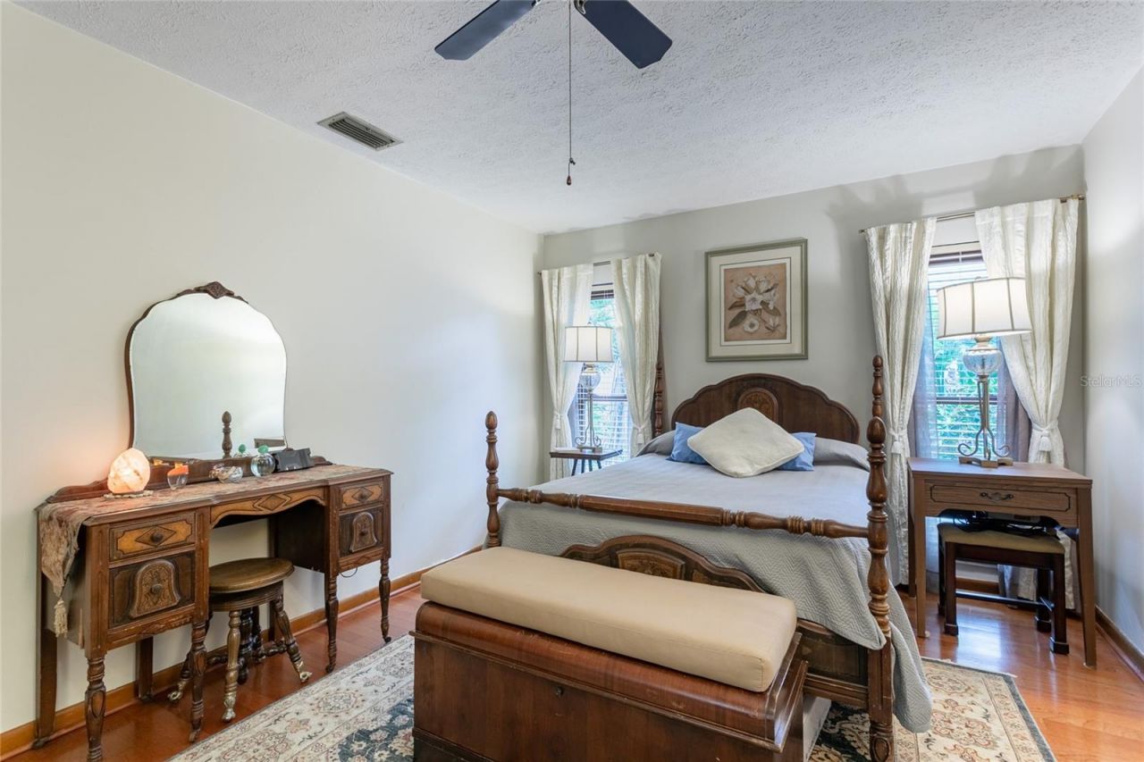 6104 Schooner Way, Tampa, FL 33615 Photo