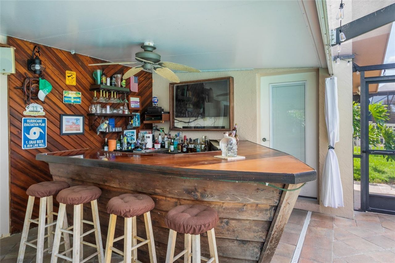 6104 Schooner Way, Tampa, FL 33615 Photo