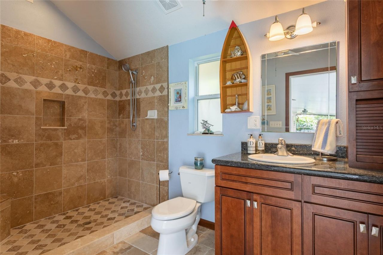 6104 Schooner Way, Tampa, FL 33615 Photo