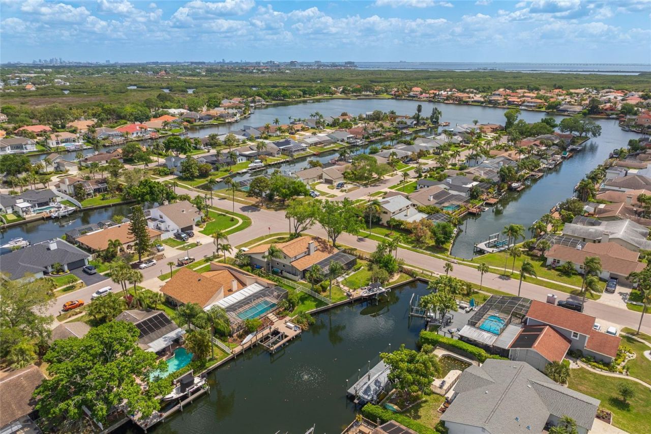 6104 Schooner Way, Tampa, FL 33615 Photo