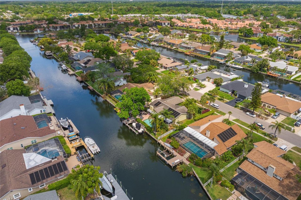 6104 Schooner Way, Tampa, FL 33615 Photo