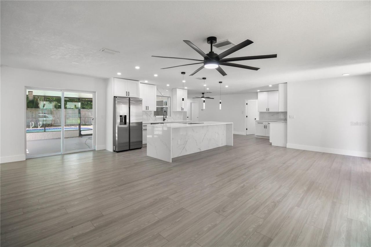 11492 93rd Street , Largo, FL 33773 Photo