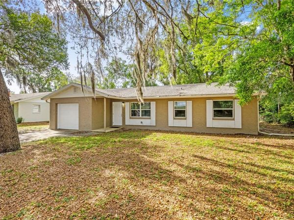 1116 HELEN DRIVE , DELAND, FL 32720