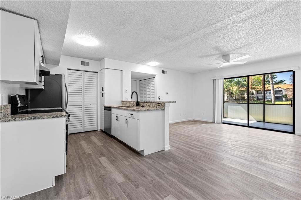 2094 Arbour Walk Cir, Unit 3018, Naples, FL 34109 Photo