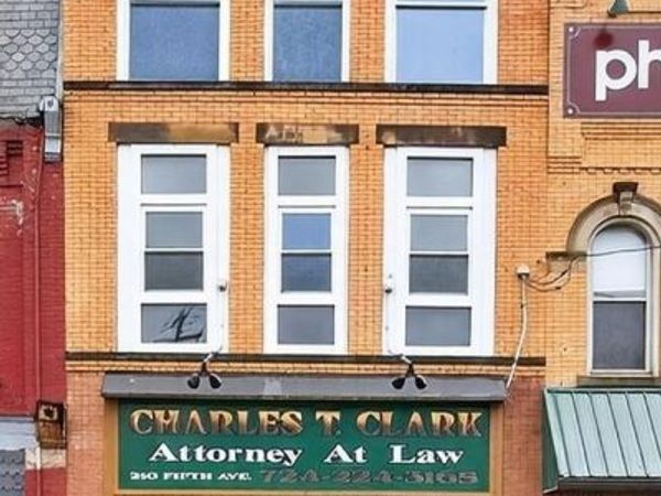 210 E 5th Ave, Tarentum, PA 15084