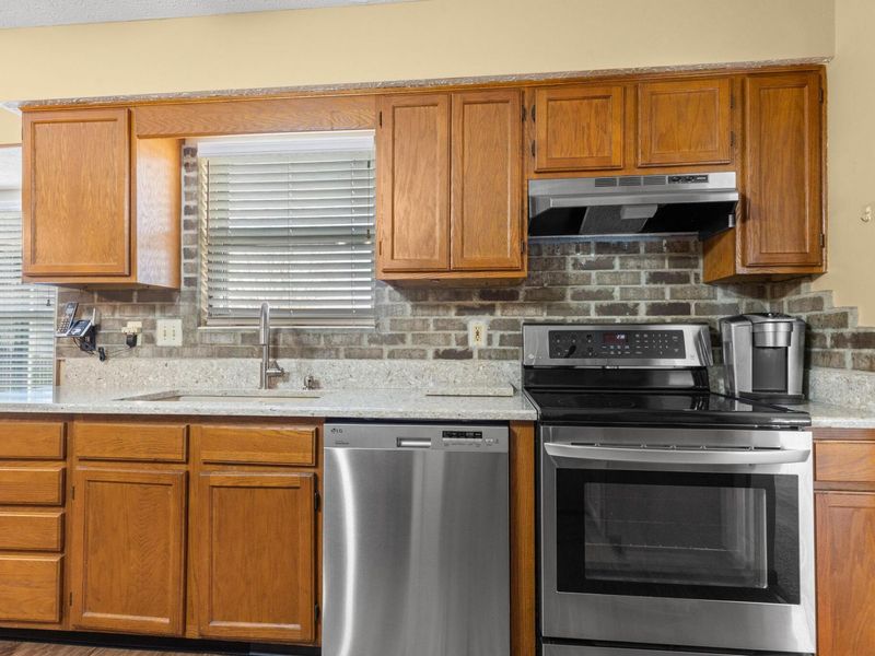 530 Tall Oaks Drive , Gahanna, OH 43230 Photo 4