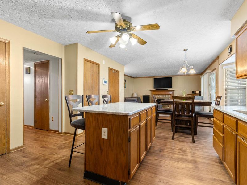 530 Tall Oaks Drive , Gahanna, OH 43230 Photo 5