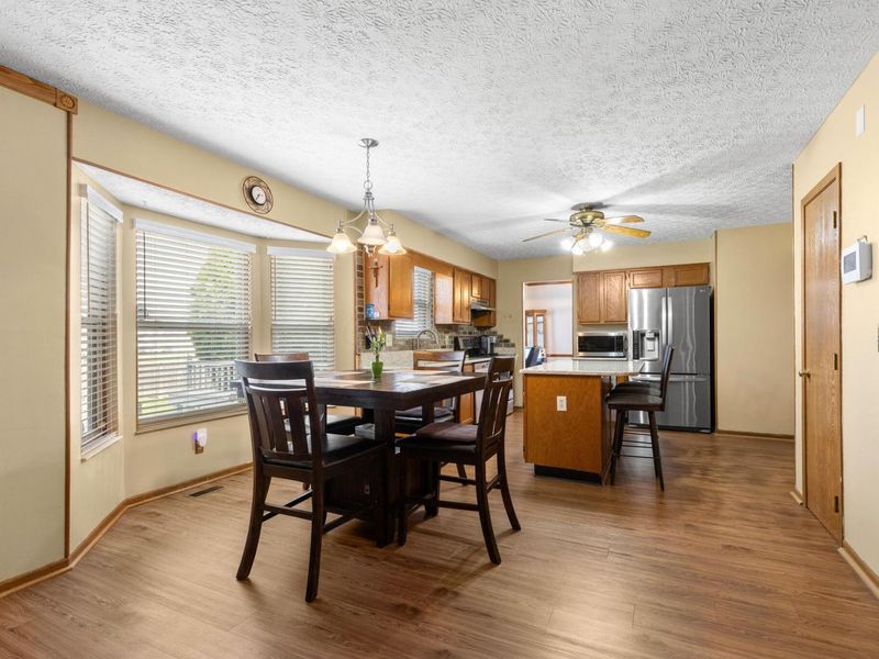 530 Tall Oaks Drive , Gahanna, OH 43230 Photo 8