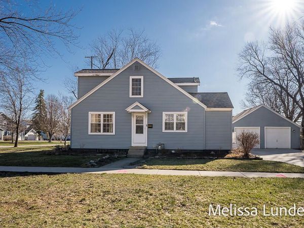 220 Barber Street, Spring Lake, MI 49456