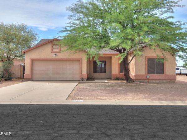 15220 S PADRES Road, Arizona City, AZ 85123