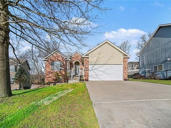 3630 N 112th Street, Kansas City, KS 66109