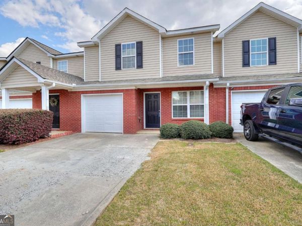 453 Tara Commons Circle, Loganville, GA 30052