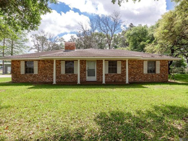 6010 Hwy 22, Sorrento, LA 70778