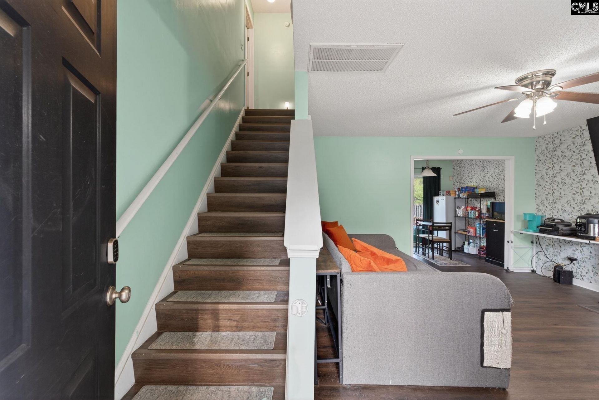 103 Village Way Photo 6