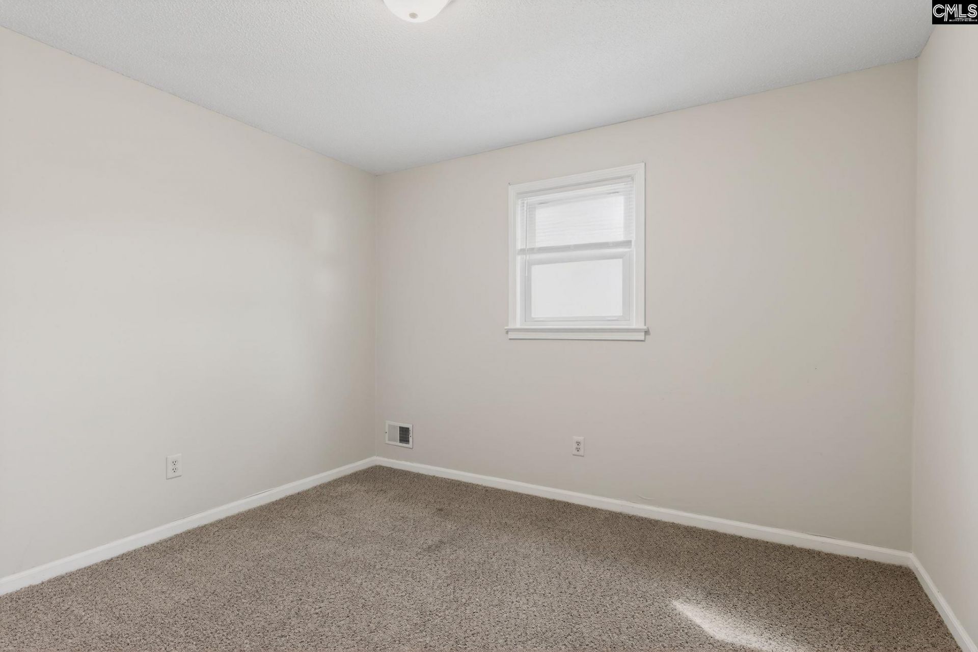 109 Branch Hill Drive  Photo 10