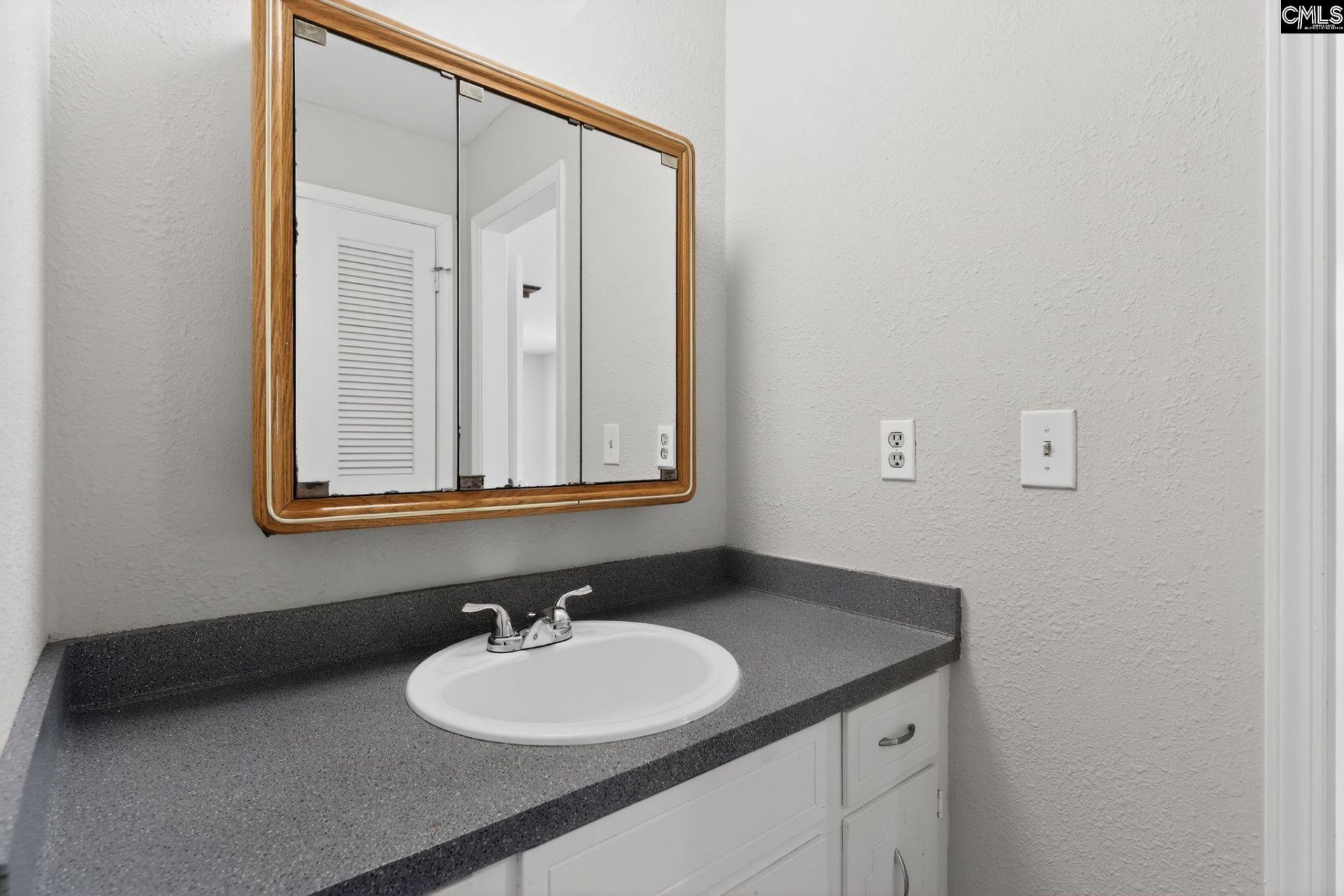 109 Branch Hill Drive  Photo 26