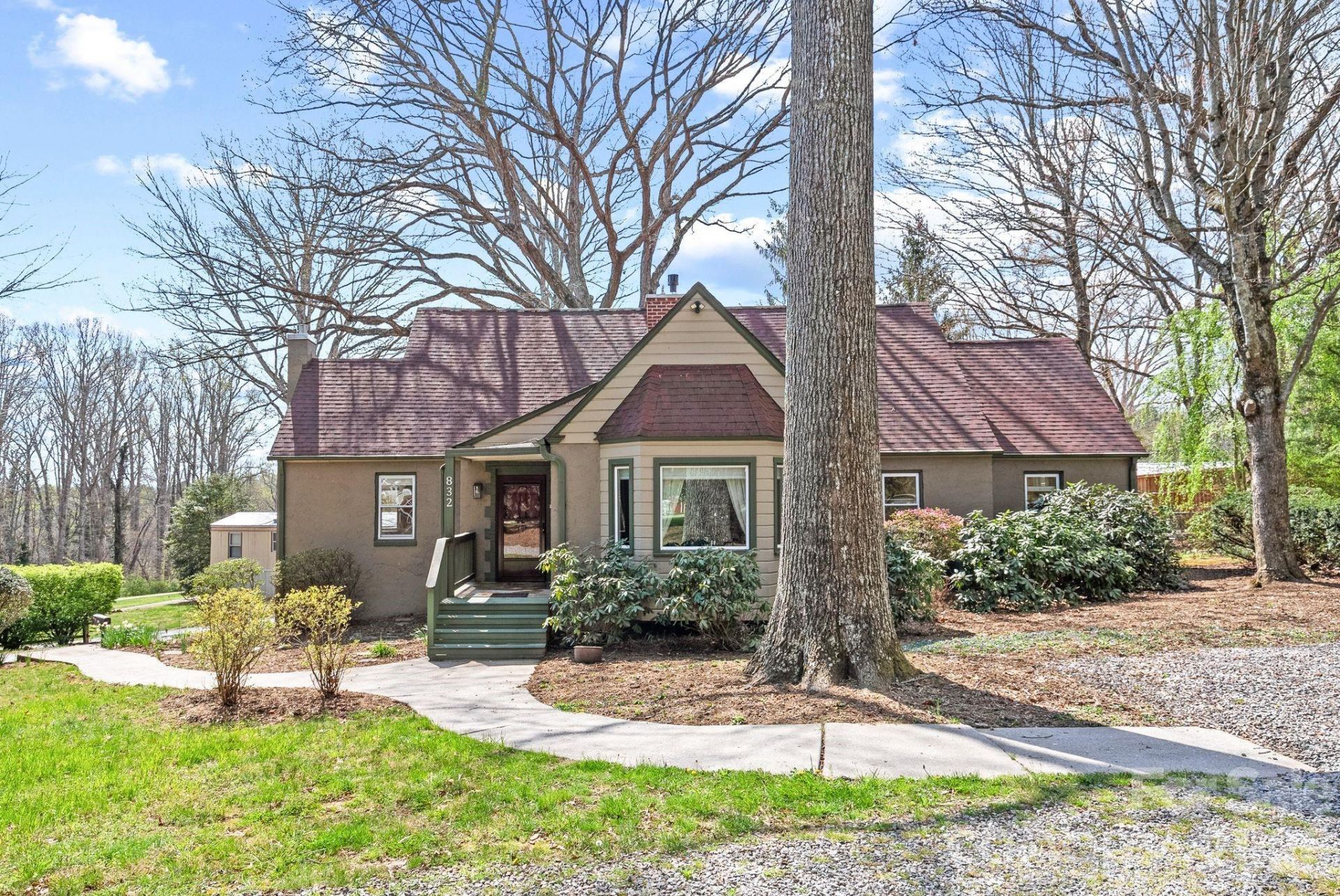 832 Sand Hill Road , Asheville, NC 28806