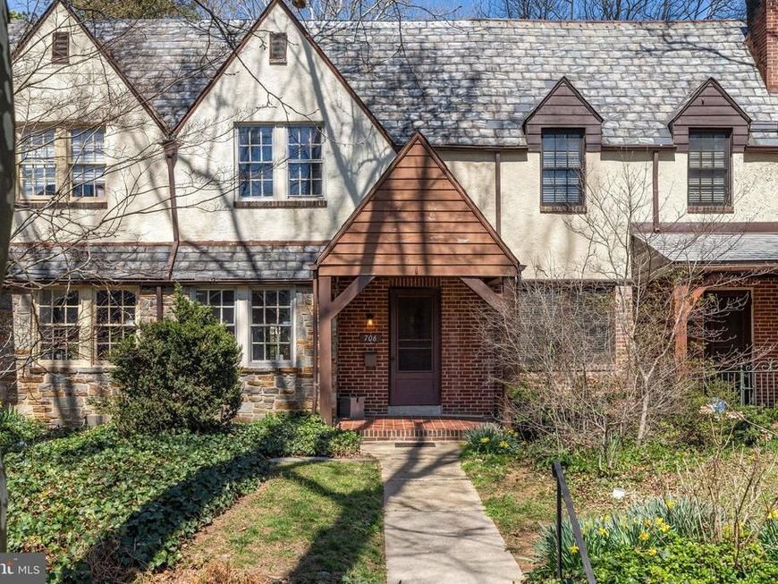 706 E Lake Avenue, Baltimore, MD 21212 Main Photo