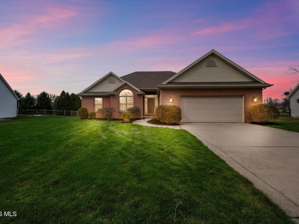 4718 Middle Branch, Monclova, OH 43542