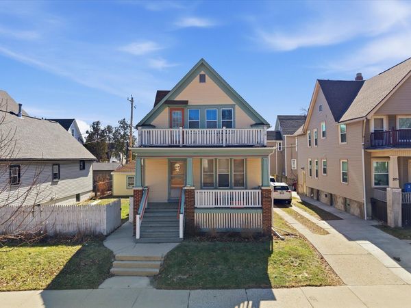 313 E Oklahoma Ave, Unit A, Milwaukee, WI 53207