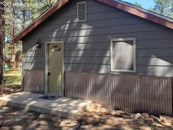 706 W Bowman Avenue, Woodland Park, CO 80863
