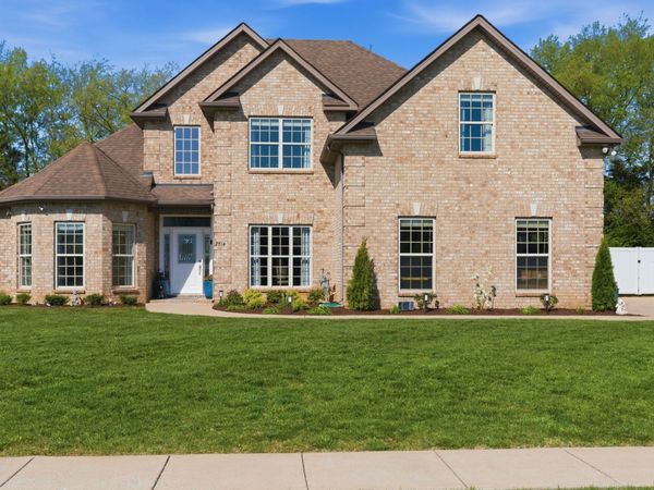 2714 United Dr , Murfreesboro, TN 37128