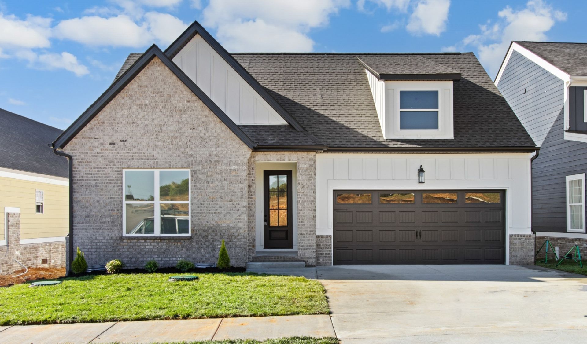 623 Centre St , Pleasant View, TN 37146 Main Photo