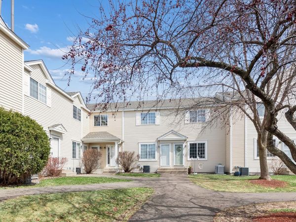 9060 Scarlet Globe Drive , Eden Prairie, MN 55347