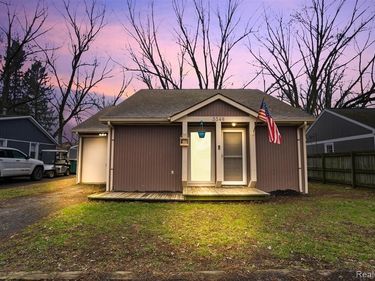3346 Royal Boulevard, Commerce Twp, MI 48382