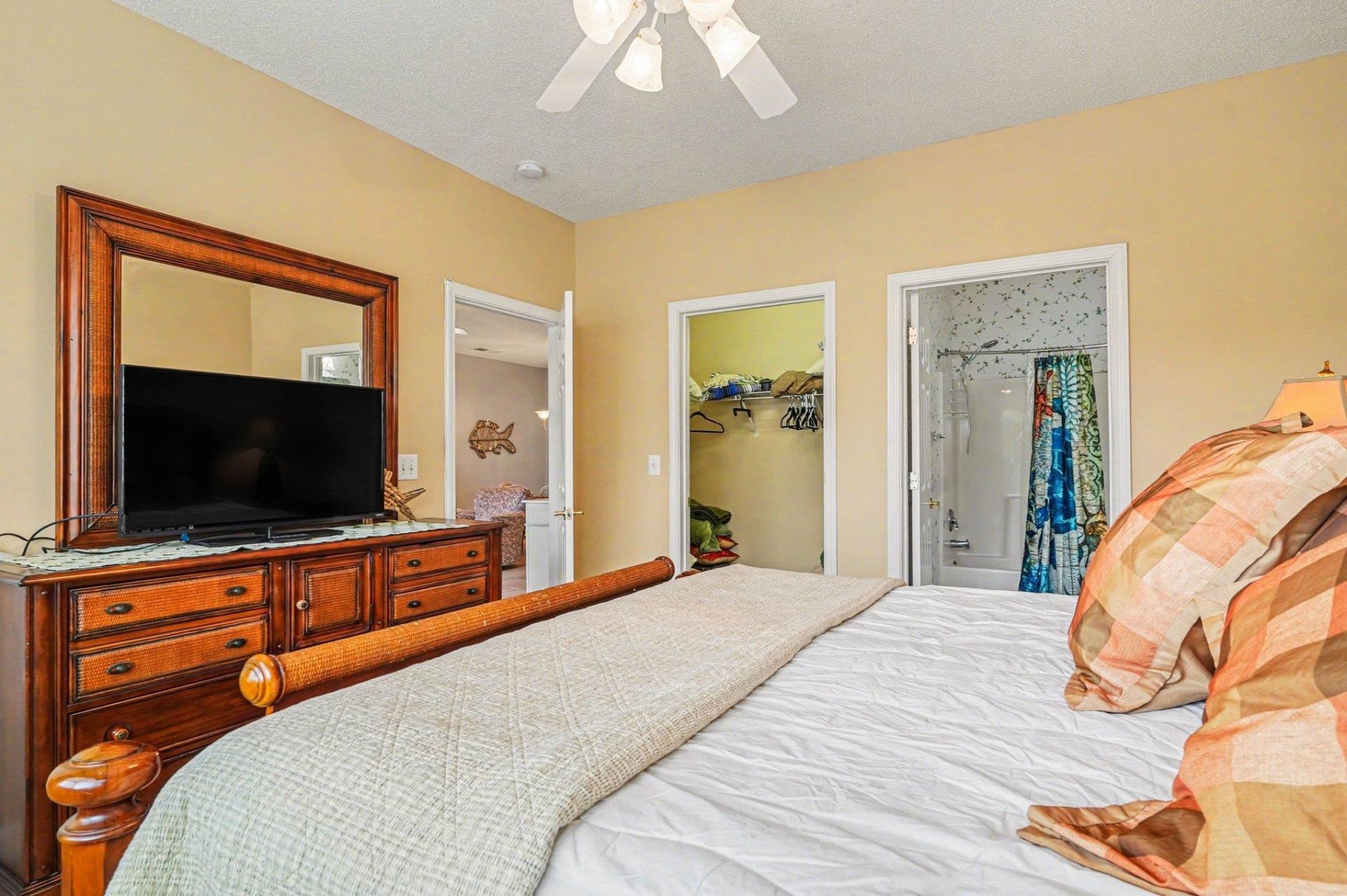 5750 Oyster Catcher Dr. Photo 18