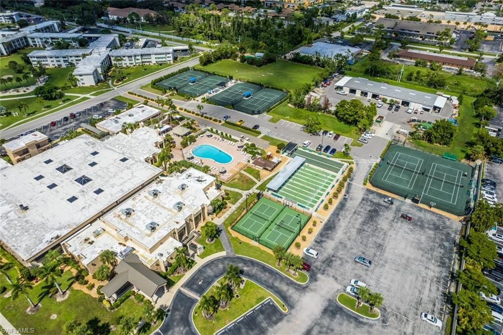 1700 Pine Valley Dr, Unit 307, Fort Myers, FL 33907 Photo