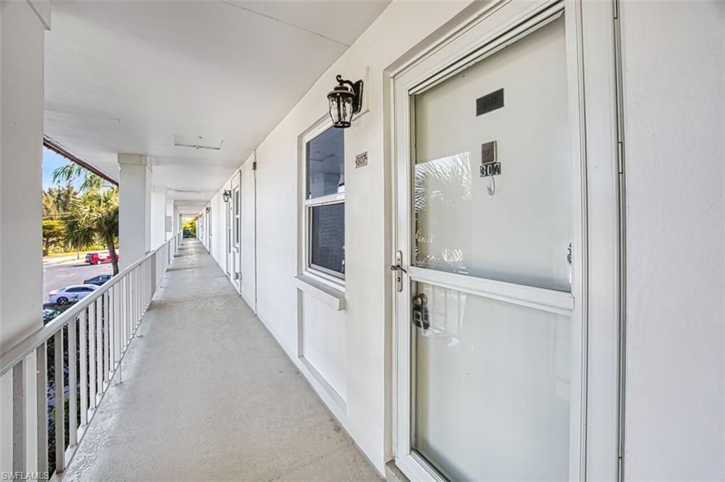 1700 Pine Valley Dr, Unit 307, Fort Myers, FL 33907 Photo