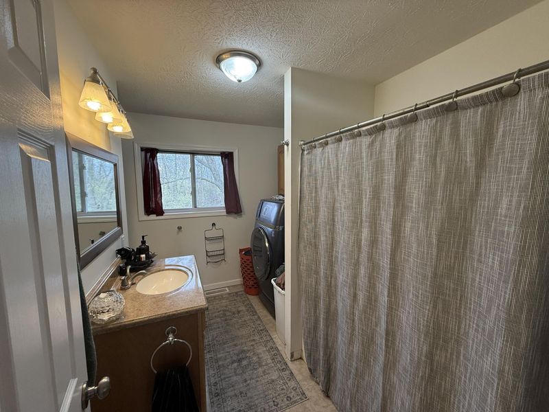 309 WREN Avenue, Bellefontaine, OH 43311 Photo 11