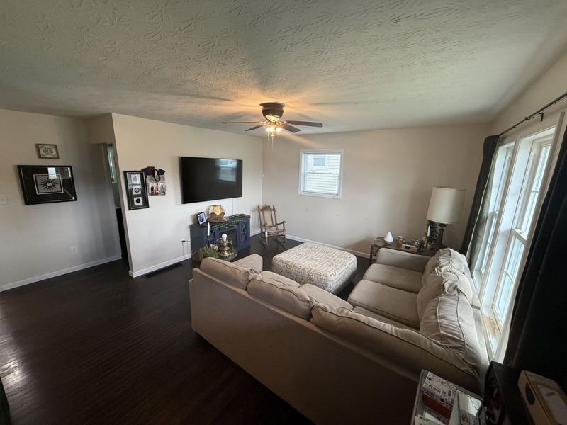 309 WREN Avenue, Bellefontaine, OH 43311 Photo 2