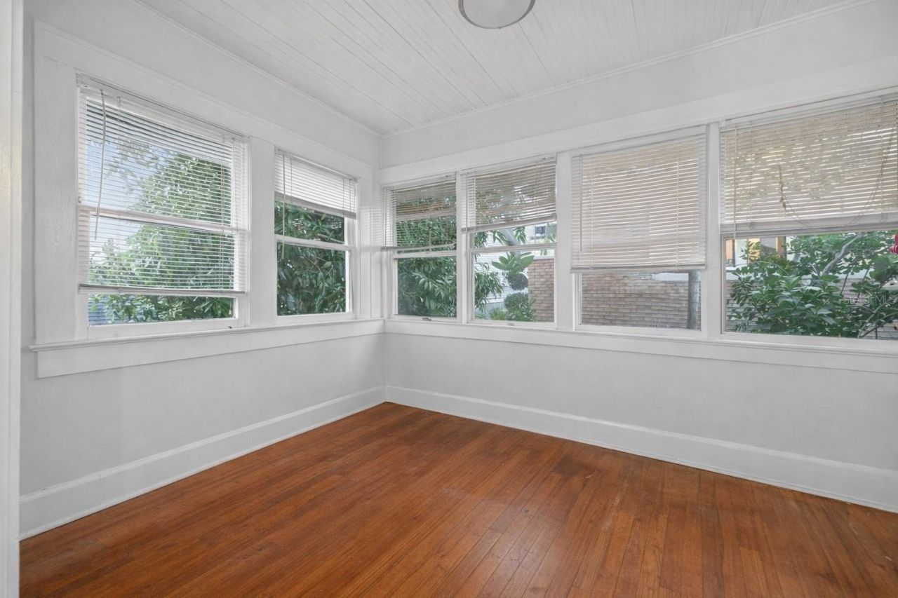 540 1/2 7th Avenue N, Saint Petersburg, FL 33701 Photo