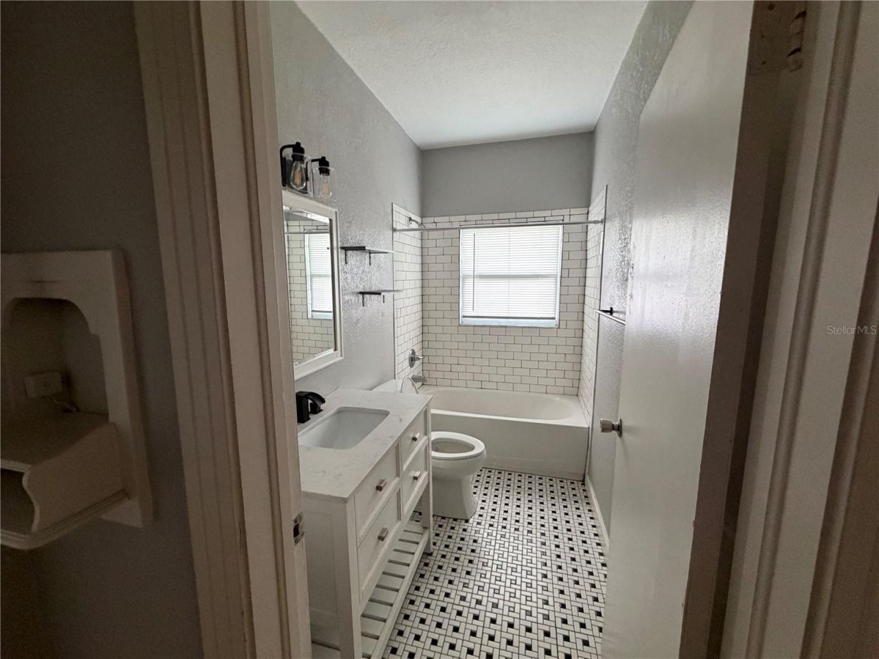 224 W Lake Avenue , Auburndale, FL 33823 Photo