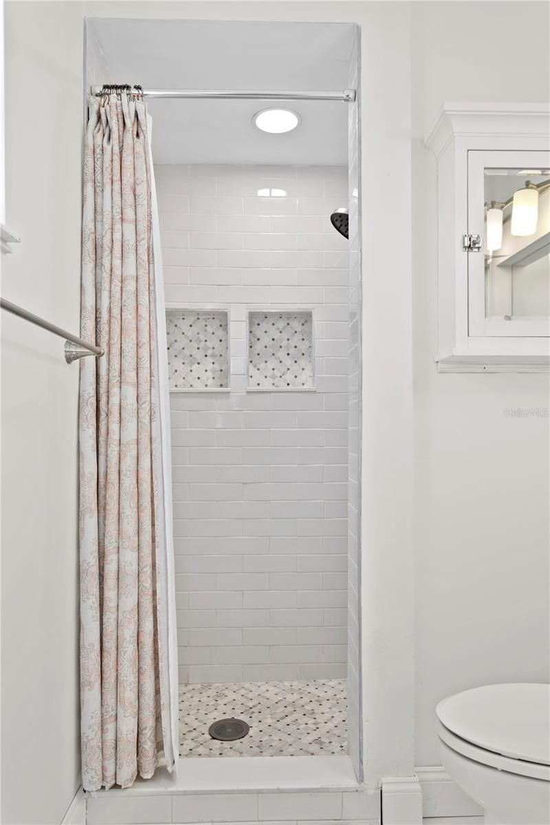 6931 Grande Vista Way S, Saint Petersburg, FL 33707 Photo