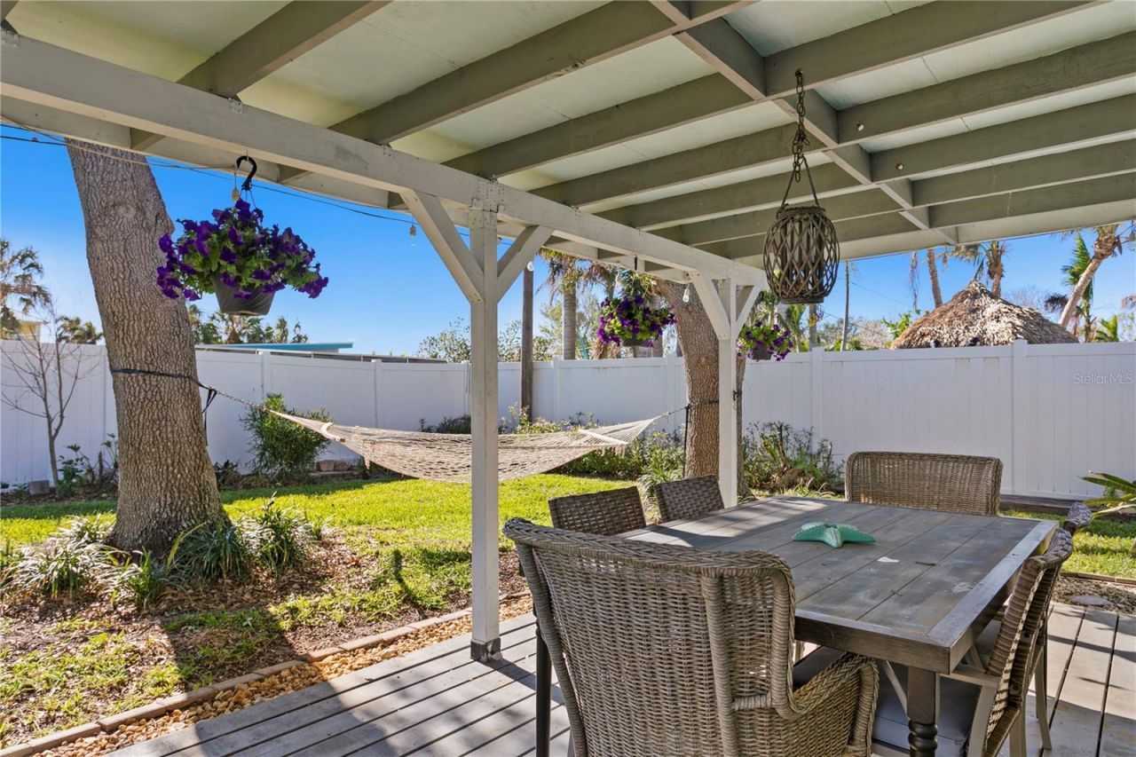 6931 Grande Vista Way S, Saint Petersburg, FL 33707 Photo