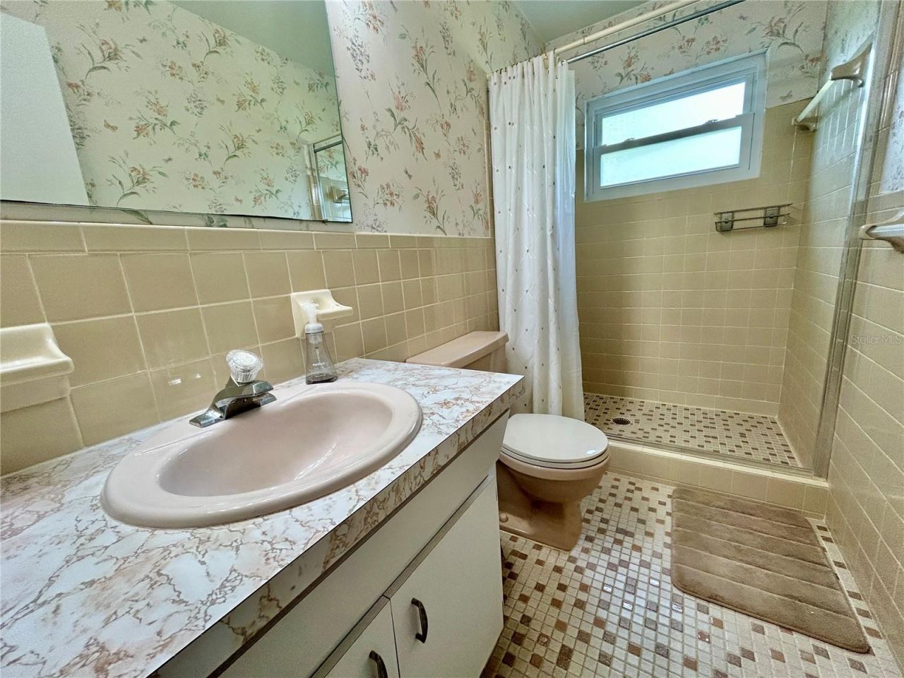 2256 Philippine Drive , Unit 42, Clearwater, FL 33763 Photo