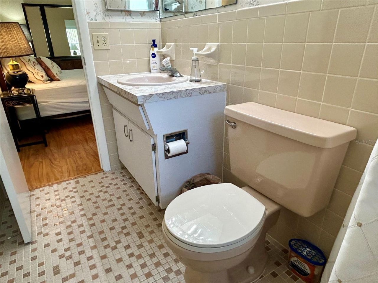 2256 Philippine Drive , Unit 42, Clearwater, FL 33763 Photo