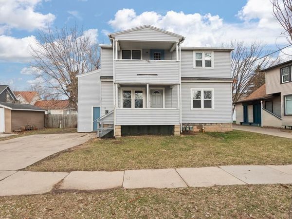 115 N CLAY STREET, Green Bay, WI 54301