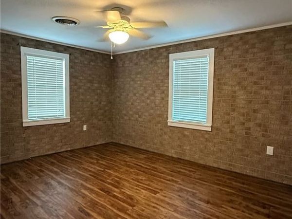 301 Highland Drive , Burnet, TX 78611