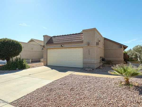 1646 N COMANCHE Drive, Chandler, AZ 85224