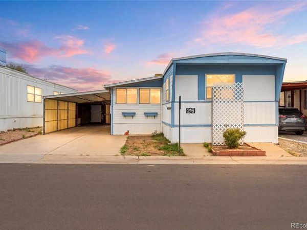 900 Mountain View Avenue, Longmont, CO 80501