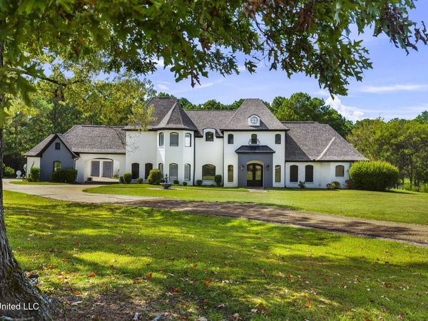 131 Lakeshire Parkway, Canton, MS 39046