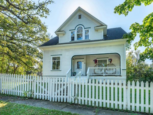 322 3rd Avenue SE, Pelican Rapids, MN 56572