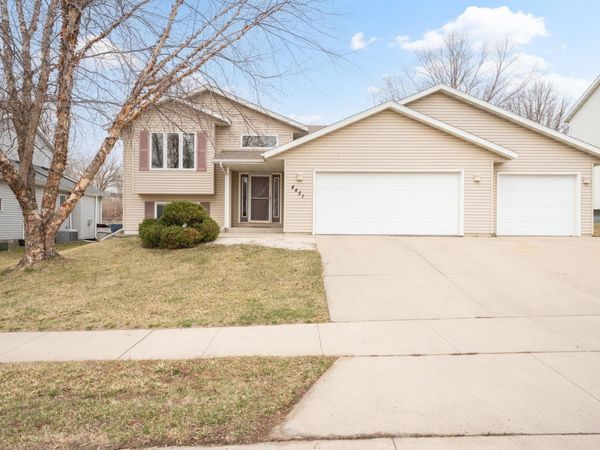 4451 Savannah Drive NW, Rochester, MN 55901