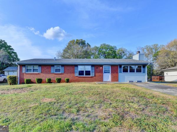 1071 Mountain View Road NW, Conyers, GA 30012