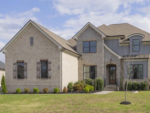 1004 Quillen Way, Lebanon, TN 37087